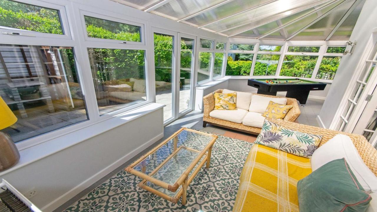 Ladywell Croyde - Super Stylish Large Home With Pool Table, Woodburner, Pizza Oven And Hot Tub Option, Sleeps 12 Exterior photo