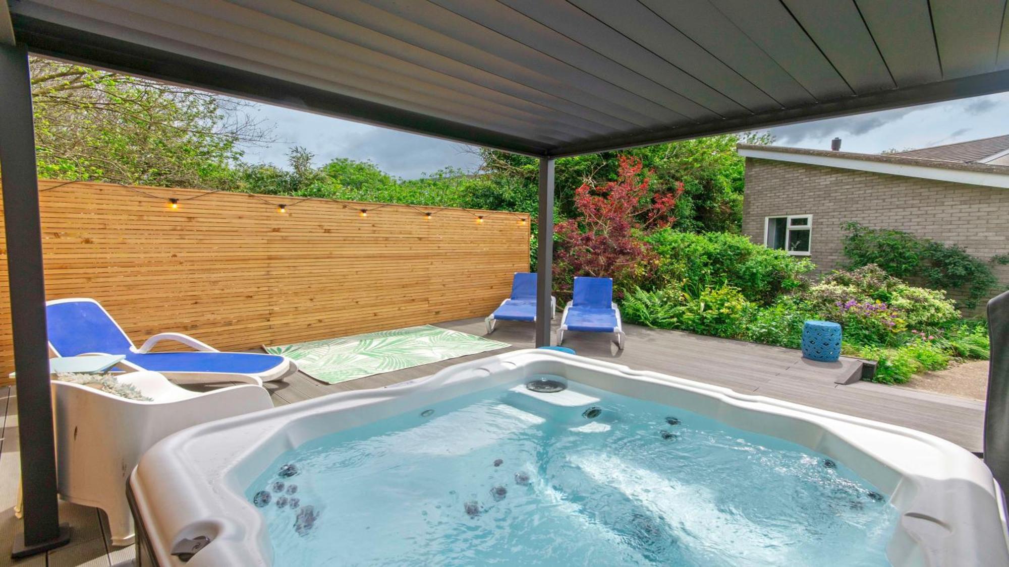 Ladywell Croyde - Super Stylish Large Home With Pool Table, Woodburner, Pizza Oven And Hot Tub Option, Sleeps 12 Exterior photo